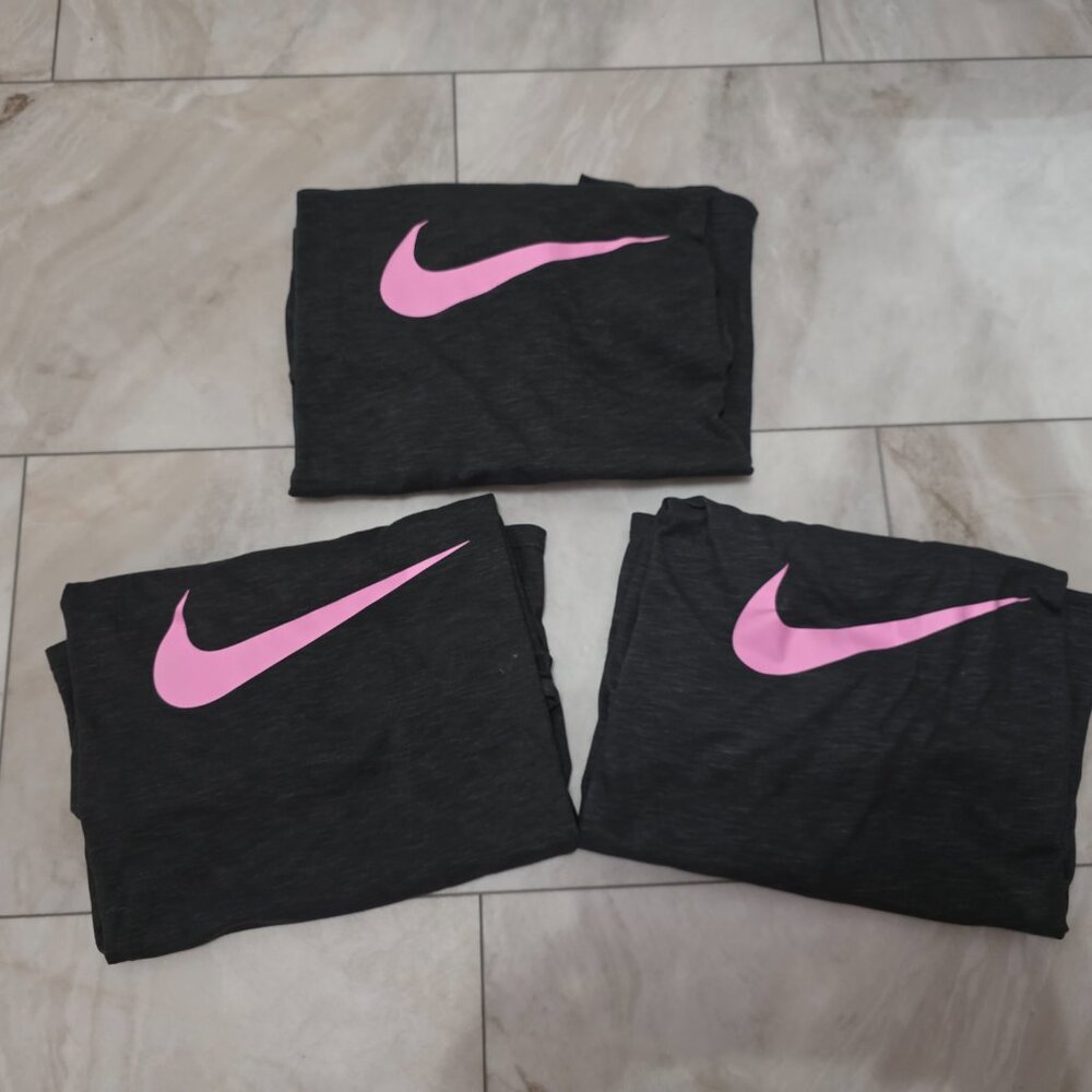 Nike 3 Pack: Women's Plus Dri-Fit T-Shirt 2X - Picture 2 of 5